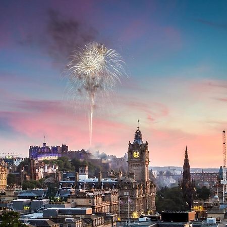 Pass The Keys Central Spacious Flat At Royal Mile Edinburgh Exterior photo
