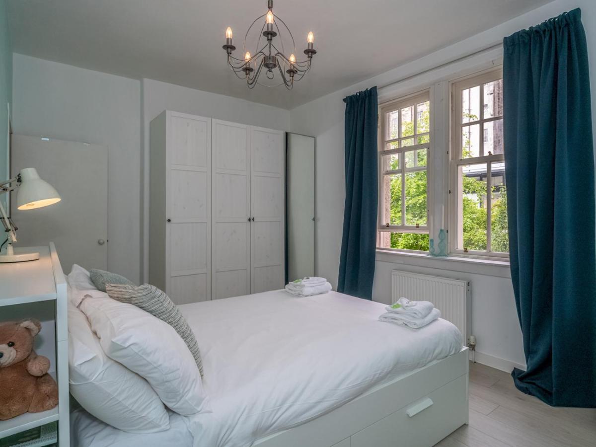 Pass The Keys Central Spacious Flat At Royal Mile Edinburgh Exterior photo